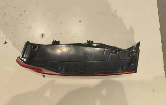 BMW 8 G16 Tailgate rear/tail lights H7744577912 2060010206