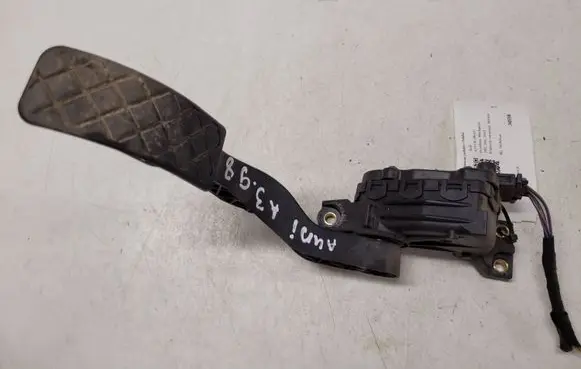 Audi A3 S3 8L Accelerator throttle pedal 1J1721503H