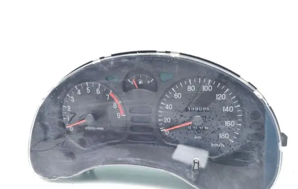 Mitsubishi Montero Speedometer (instrument cluster) MR240332 157370-1410