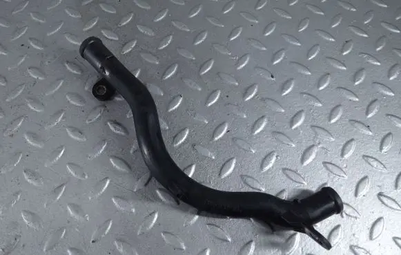 Porsche Cayenne (92A) Engine coolant pipe/hose 06E121044L
