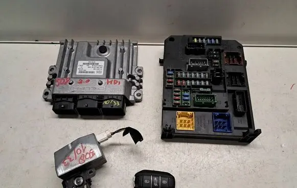 Peugeot 508 Engine ECU kit and lock set 9678514580 9664992380