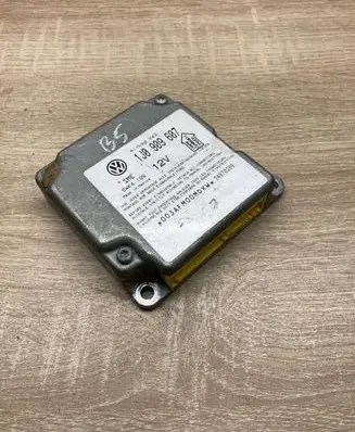 Volkswagen PASSAT B5 Airbag control unit/module 1J0909607 5WK4199