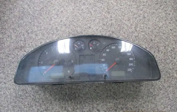 Volkswagen Transporter - Caravelle T5 Speedometer (instrument cluster) 7H0920860E