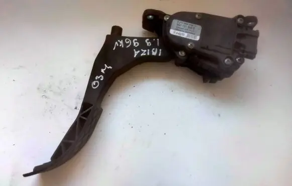 Seat Ibiza II (6k) Accelerator throttle pedal 6Q1721503B 6PV00849501