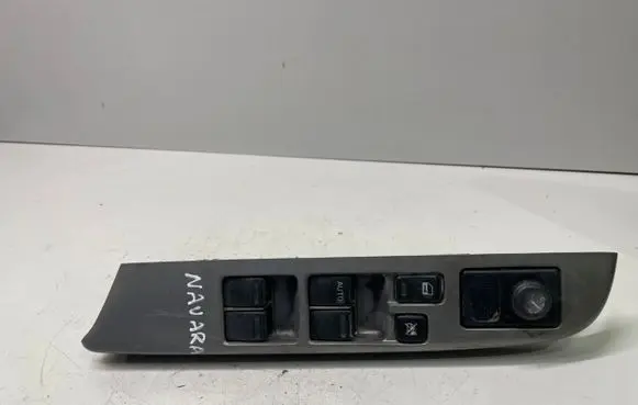 Nissan Navara D40 Electric window control switch 80961VJ400