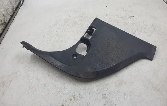 BMW 3 E90 E91 Foot area side trim 