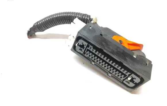 Citroen C4 Aircross ABS module connector plug 