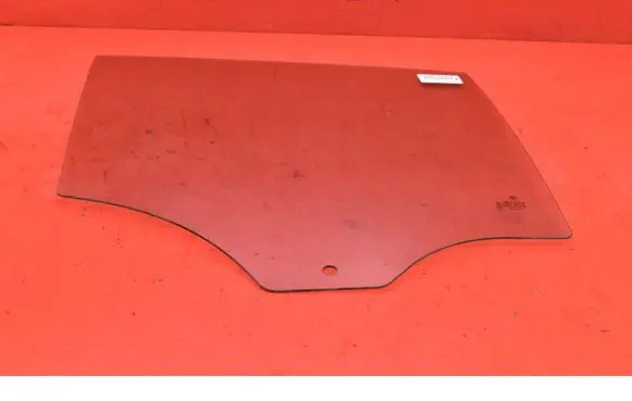 BMW X3 E83 Rear door window glass 