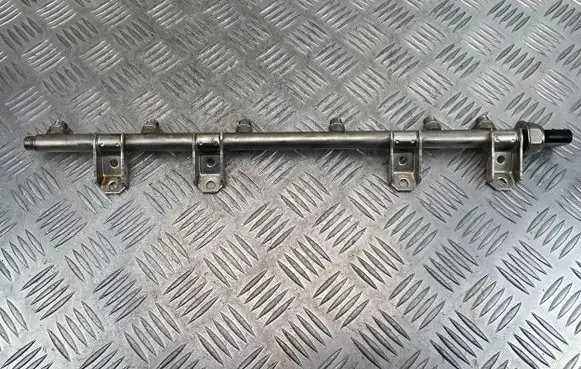 BMW 5 E60 E61 Fuel main line pipe 7575480 836410309