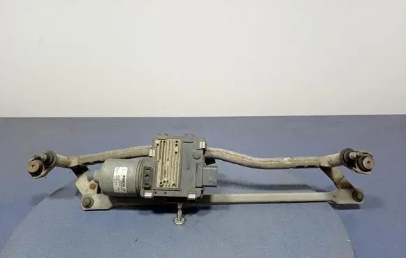 Audi A3 S3 8P Front wiper linkage and motor 8P1955119A