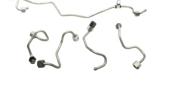 Mazda 6 Fuel injector supply line/pipe 