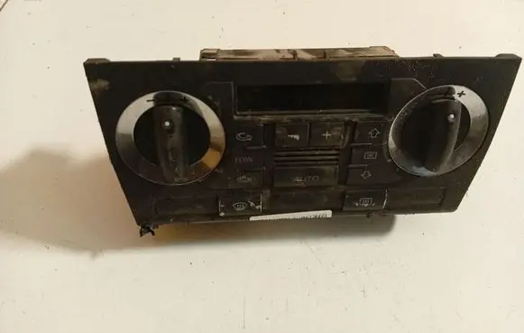 Audi A3 S3 8P Climate control unit 8P0820043B