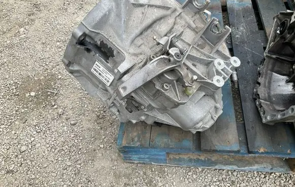 BMW 2 F44 Manual 6 speed gearbox 8689381 GS658DG 2379068ADC