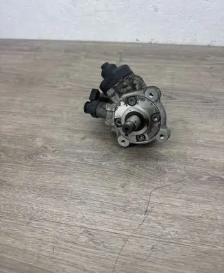 Volkswagen Tiguan Fuel injection high pressure pump 03L130755 0445010507 0928400706