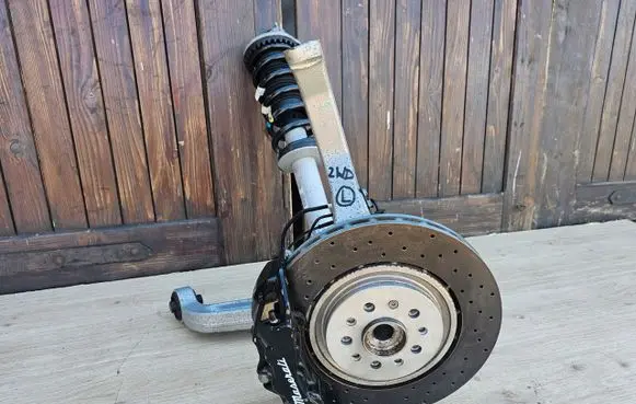 Maserati Ghibli Front wheel hub spindle knuckle 670001806670001805
