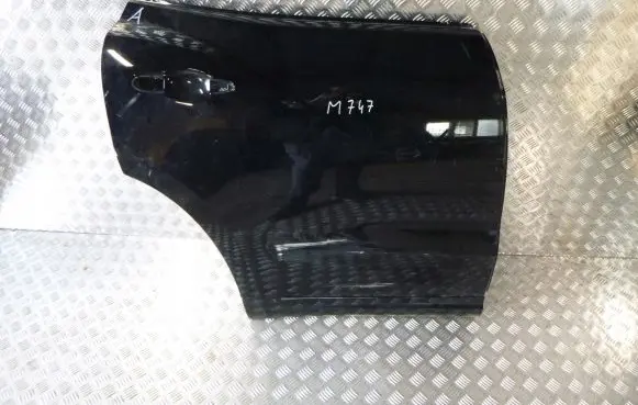 Maserati Levante Rear door