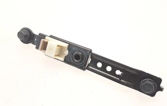 Hyundai i40 Seat belt adjustment motor 