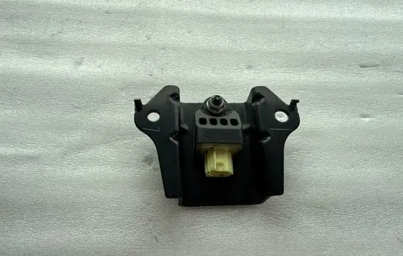 Toyota GT 86 Airbag deployment crash/impact sensor 98231CA000