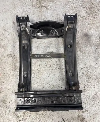 Honda HR-V Fuel tank mounting bracket 