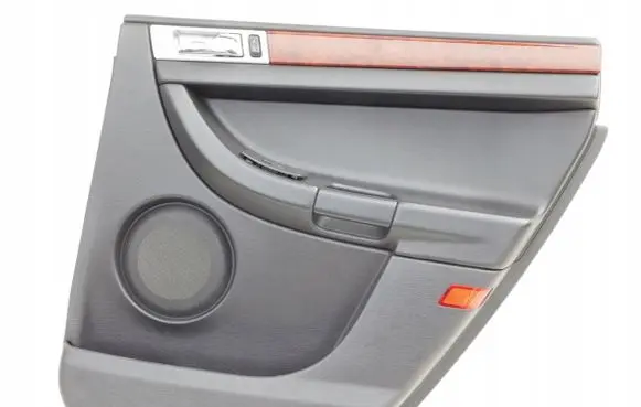 Chrysler Pacifica Rear door card panel trim