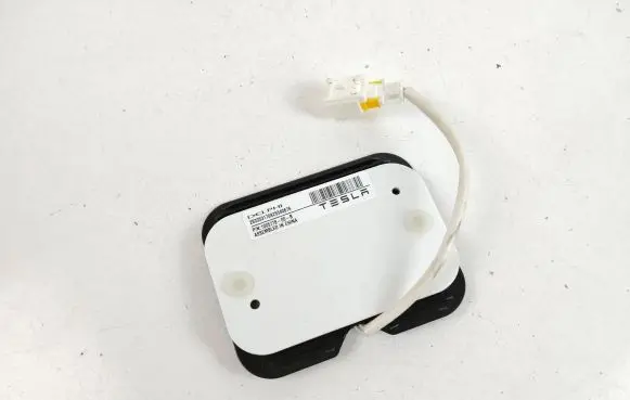 Tesla Model S Sensor 100577800B 725540676 283353370A