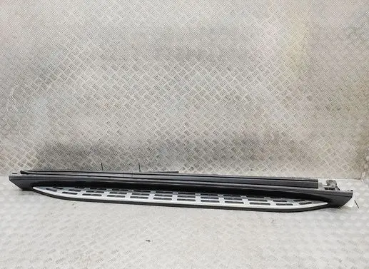 Mercedes-Benz GLE W167 Sill A1676986200