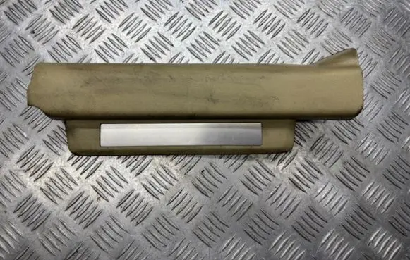 Lexus IS 220D-250-350 Rear sill trim cover 6794053020