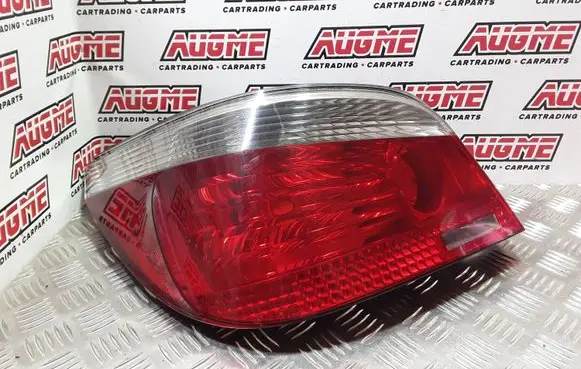 BMW 5 E60 E61 Rear/tail lights 6910767 033334 2VP00867905