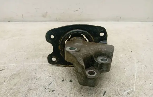 Opel Antara Engine mount bracket H60077A