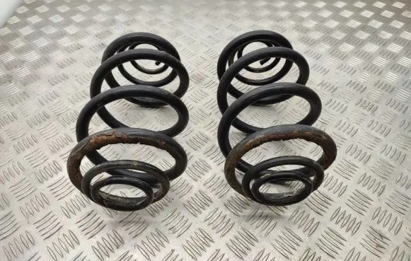 Opel Vivaro Rear coil spring