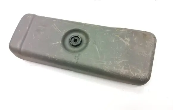 BMW 3 E30 Tail light bulb cover holder 1386091 1386152