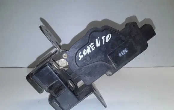 KIA Sorento Tailgate window lock/catch/latch 871303E000