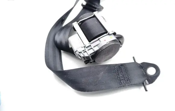 Renault Laguna III Rear seatbelt 804889