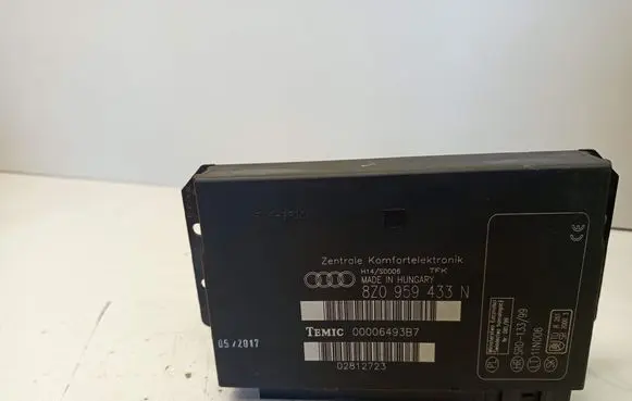Audi A2 Comfort/convenience module 8Z0959433N