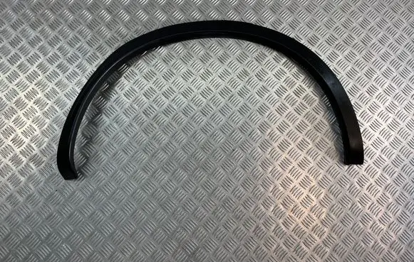 Nissan Qashqai+2 Rear arch trim 