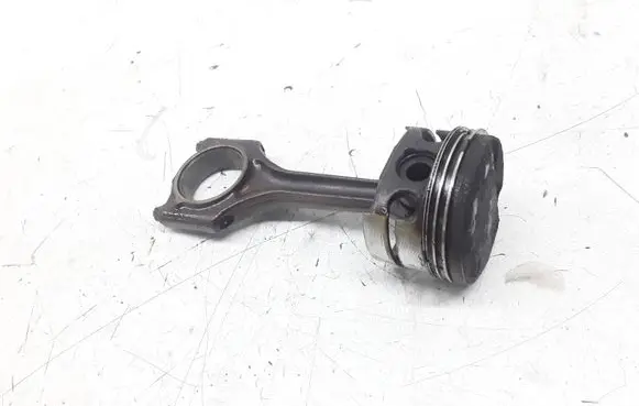 BMW 5 E39 Piston with connecting rod
