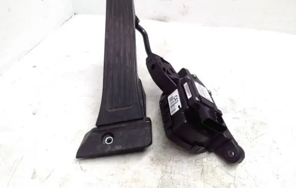 KIA Sportage Accelerator throttle pedal JJU0272A2S900 DH327272S000 DH327262S900