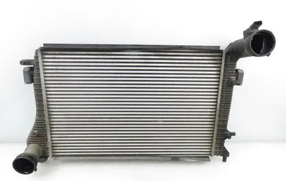 Volkswagen Golf V Intercooler radiator 1K0145928D
