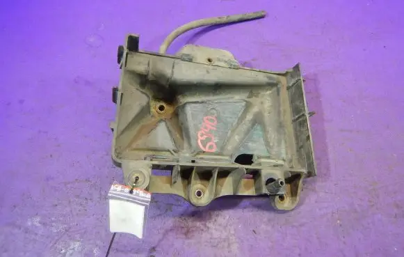 Battery box tray