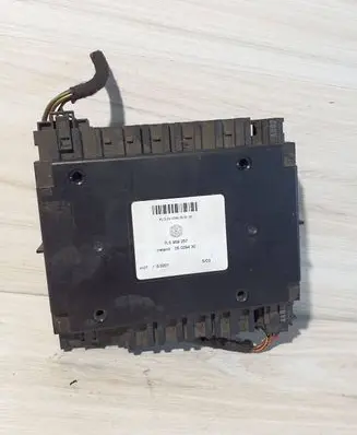 Volkswagen Touareg I Comfort/convenience module 7L6959257 05029430 050294300102