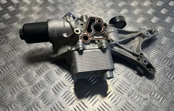 Volkswagen Polo VI Generator/alternator bracket 05L903143D