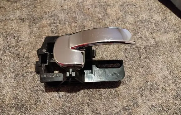 Nissan Qashqai Front door interior handle 80670JD08449 8318D
