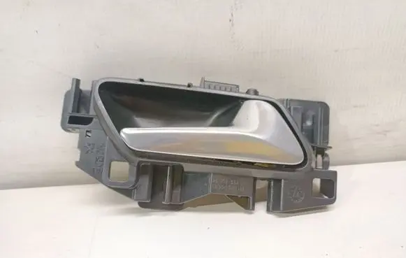 Opel Grandland X Front door interior handle 98201552VV
