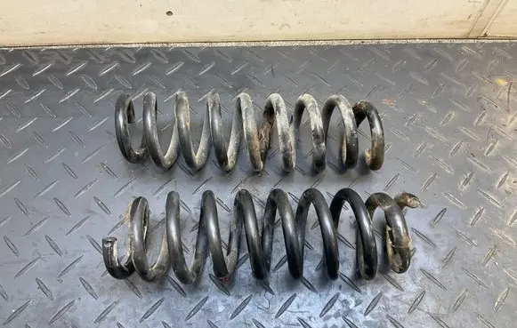 BMW 3 E90 E91 Rear coil spring 