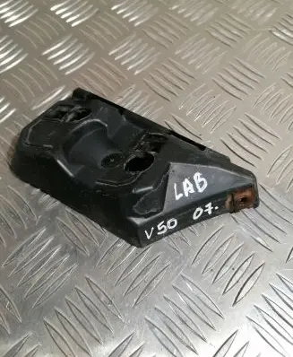 Volvo V50 Front bumper mounting bracket 30655875