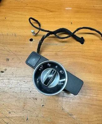 Mercedes-Benz E W212 Light switch