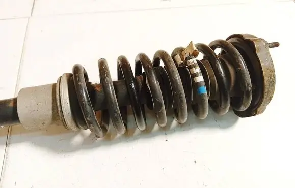 Mercedes-Benz E W211 Front coil spring 