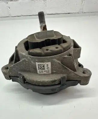BMW 1 F20 F21 Engine mount bracket 6787659 281115