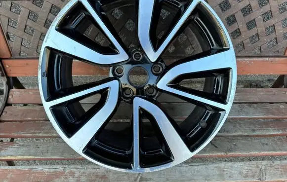 Nissan Qashqai R19 alloy rim 