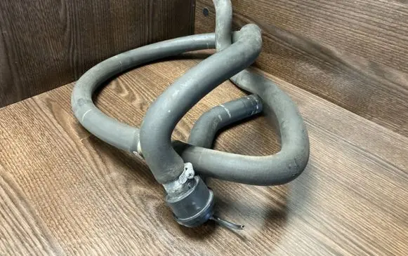 Iveco Daily 4th gen Engine coolant pipe/hose 5801964914